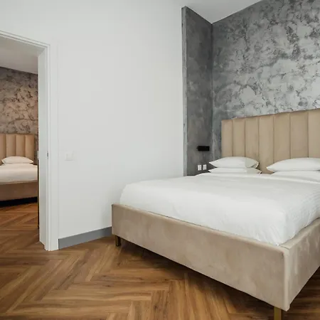 Aristide House 3*