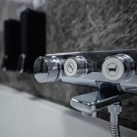 Aristide House - Premium Luxury Self Check-in And