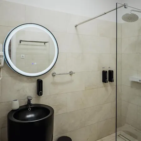 Aristide House Гостевой дом