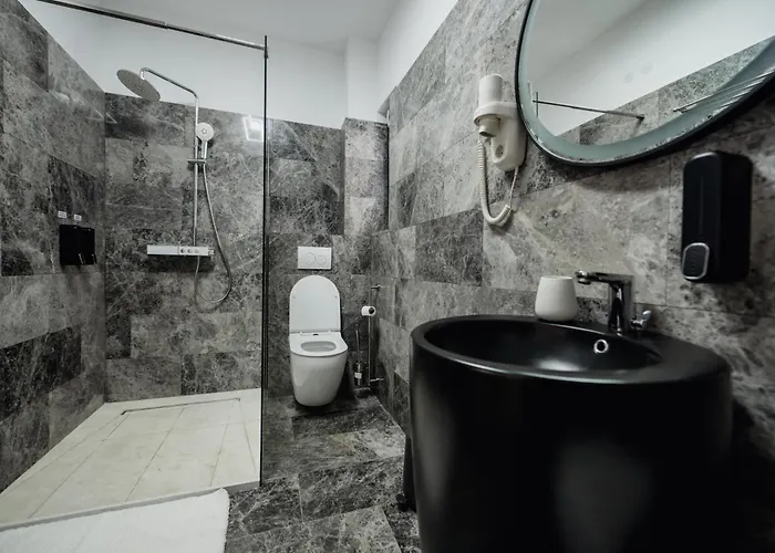 Aristide House Гостьовий будинок