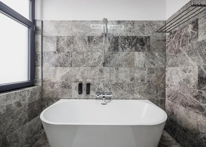 Aristide House Гостьовий будинок