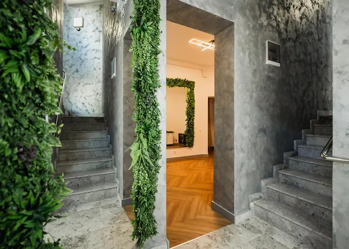 Aristide House 3*