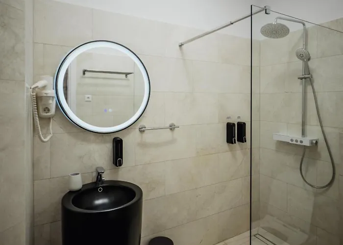 Aristide House Гостьовий будинок