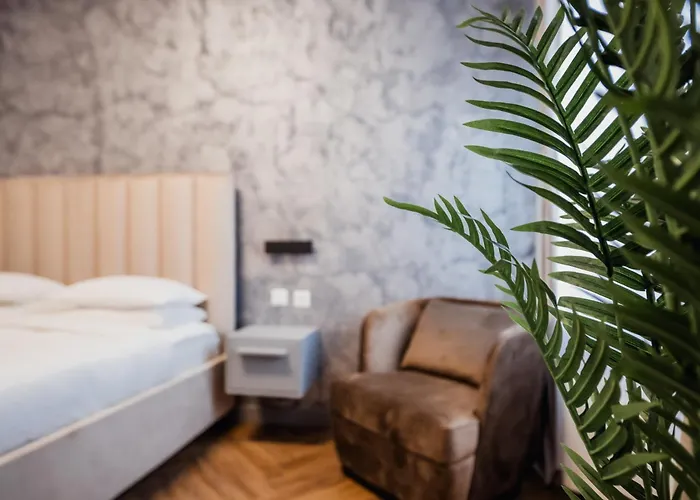 בית הארחה Aristide House 3*